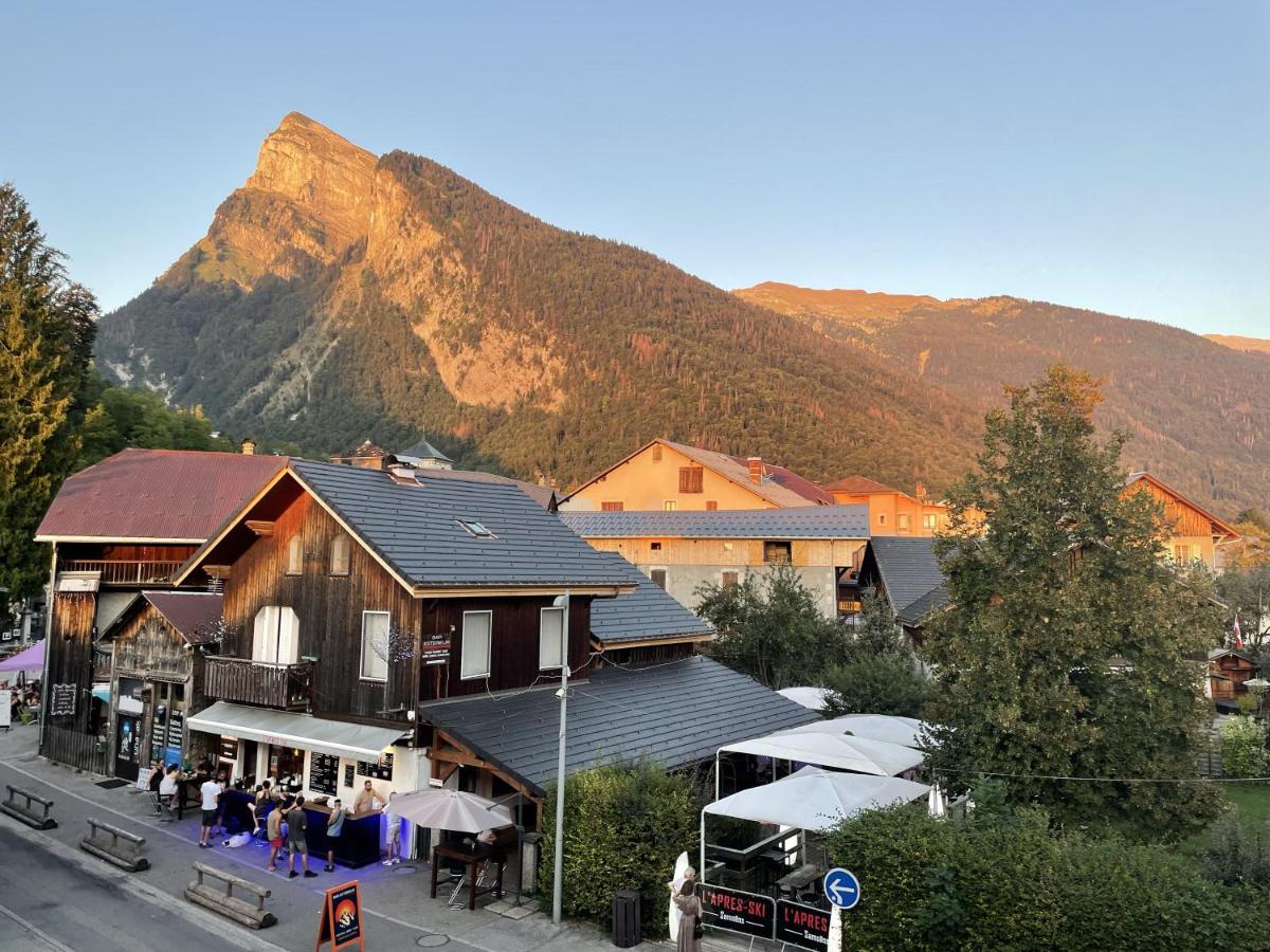 Appartement En Hyper Centre De Samoens Exterior photo